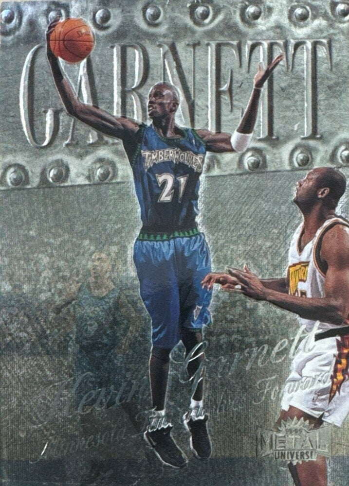 1998 Skybox Metal Universe Kevin Garnett Basketball Card #65