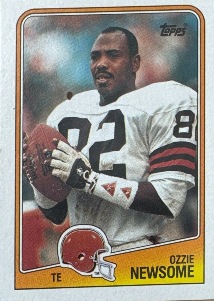 1988 Topps Ozzie Newsome Football Card #92